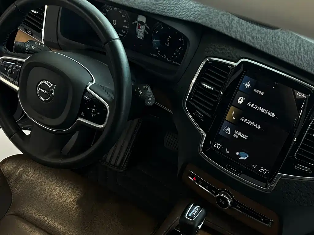 Volvo XC90 — миниатюра 14