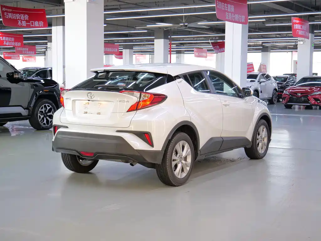 Toyota IZOA — миниатюра 7