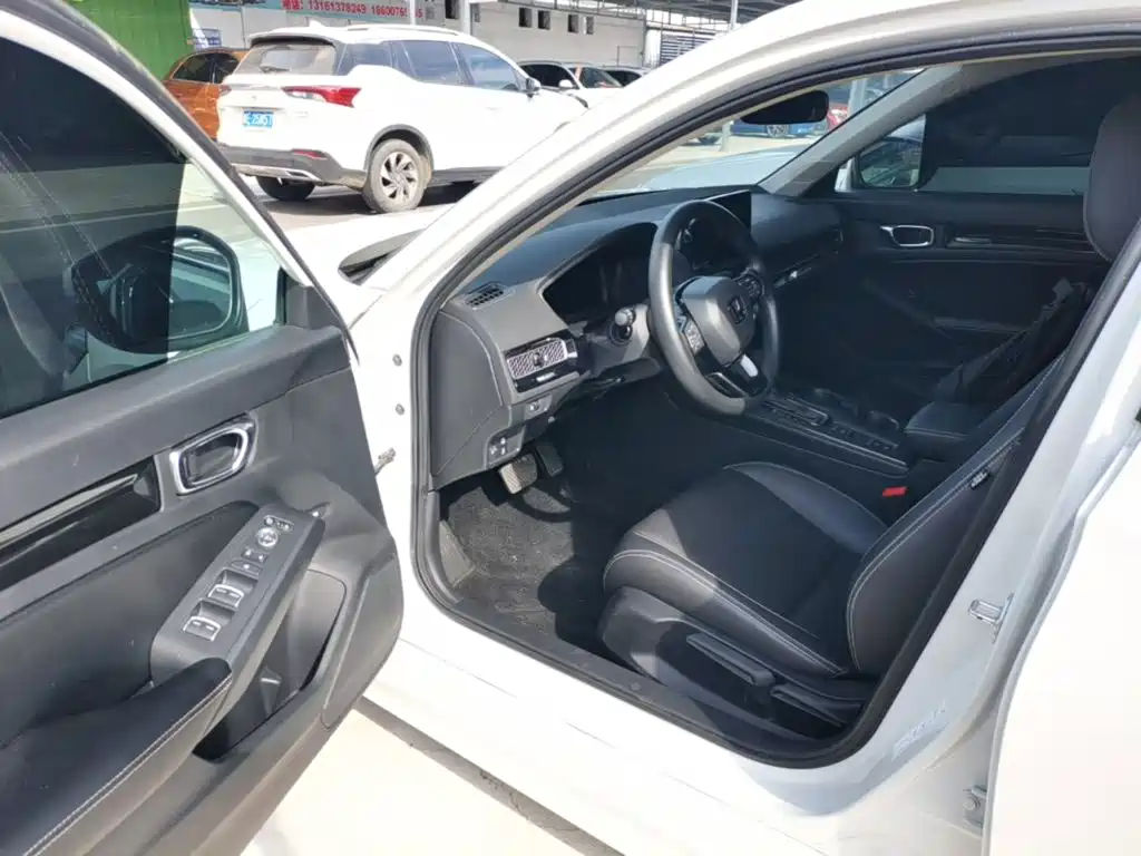 Honda Civic — миниатюра 16