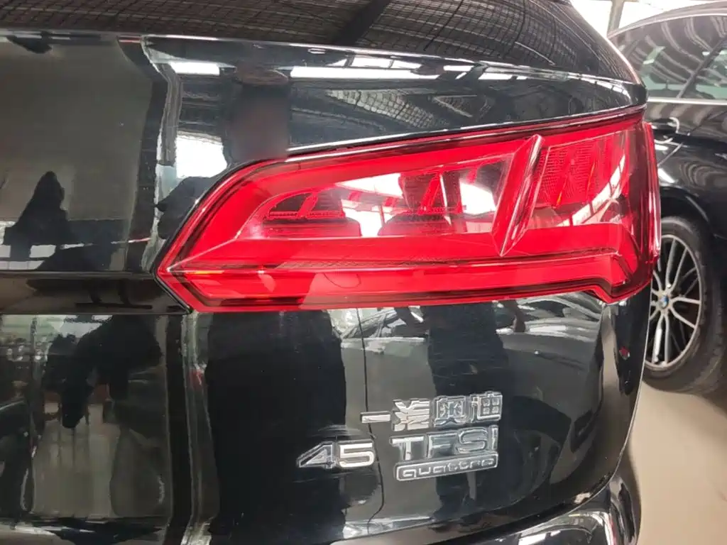 Audi Q5L — миниатюра 8