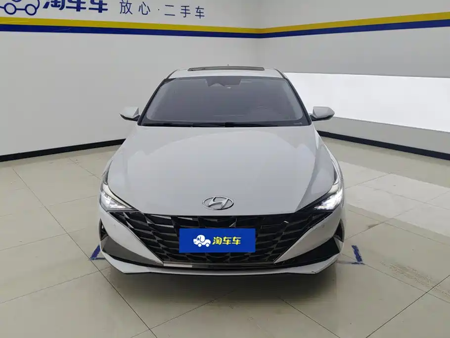 Hyundai Elantra — миниатюра 2