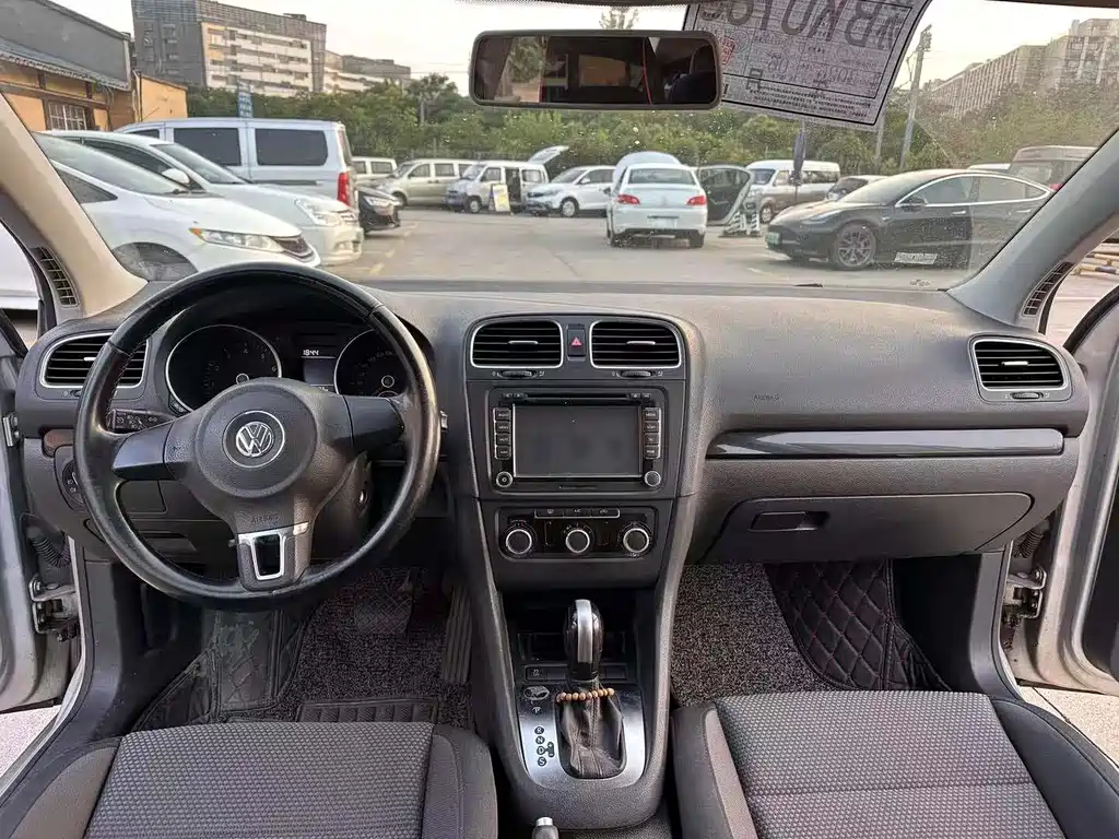 Volkswagen Golf — миниатюра 6