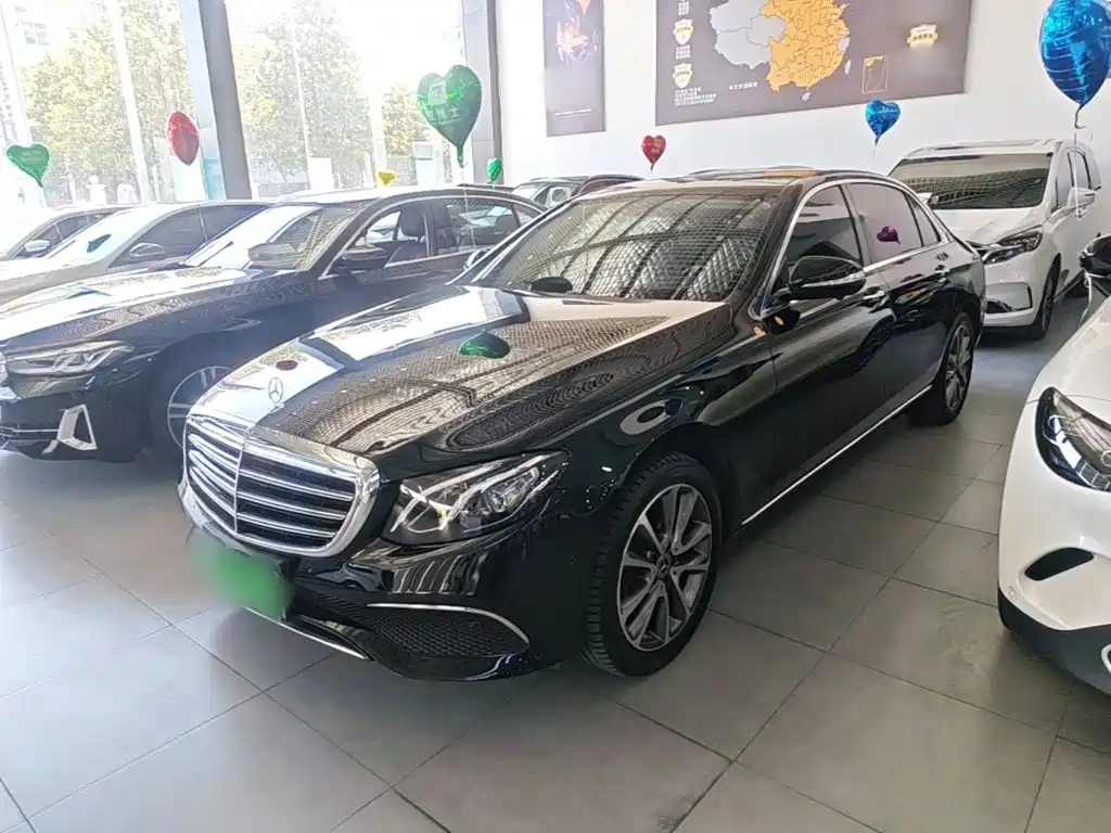 Mercedes-Benz E-Class — миниатюра 2