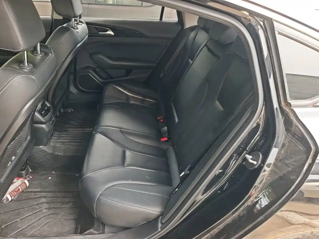 Hongqi Hongqi H5 — миниатюра 17