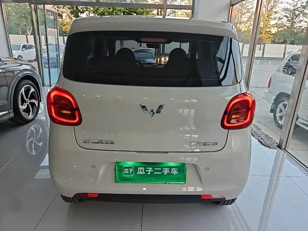 Wuling MINIEV — миниатюра 6