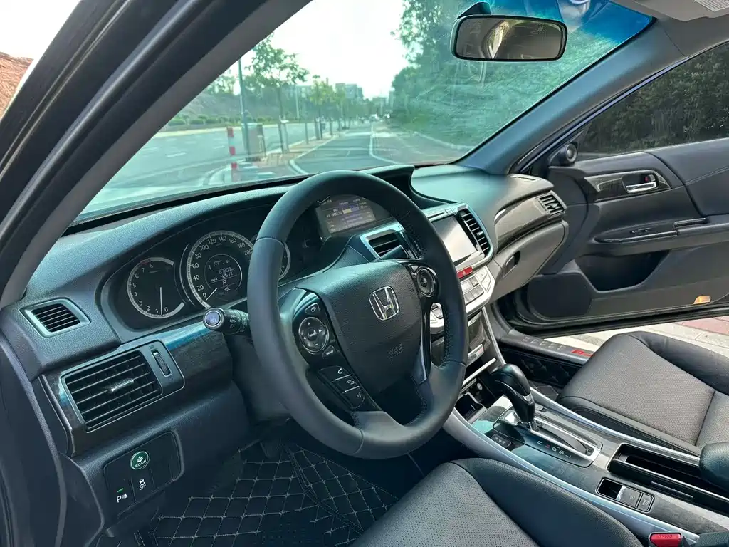 Honda Accord 2014 2.4L EX Luxury