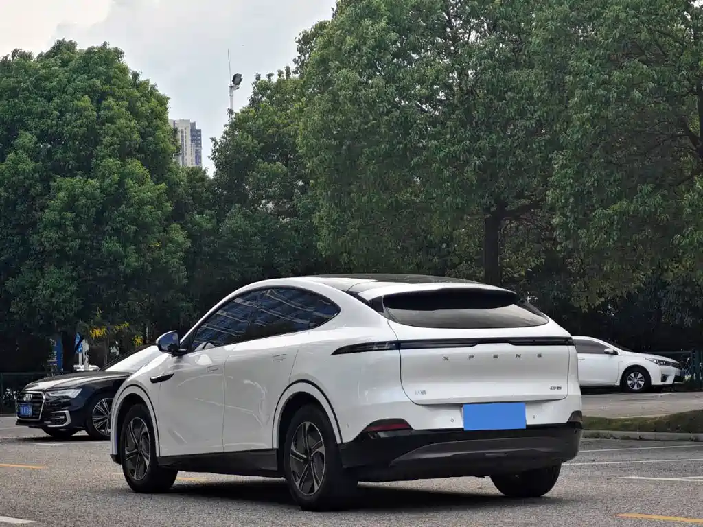 XPeng G6 — миниатюра 9