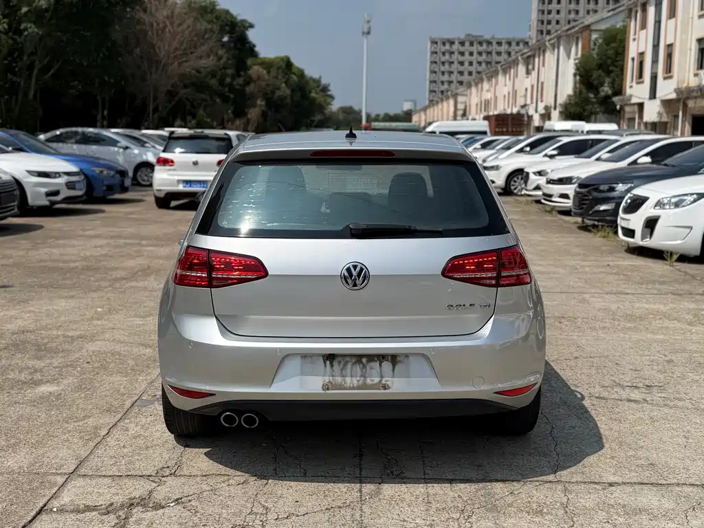 Volkswagen Golf — миниатюра 8
