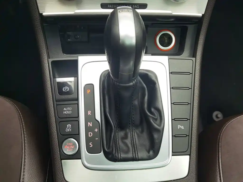 Volkswagen Magotan (Import) — миниатюра 13