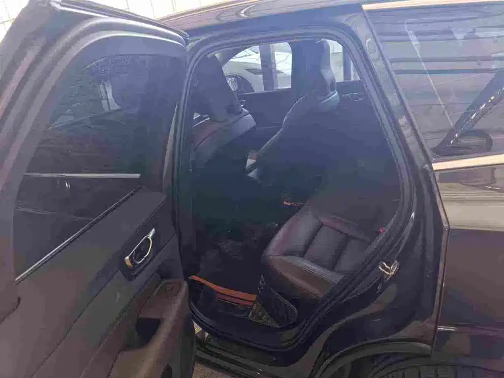 Volvo XC60 — миниатюра 6