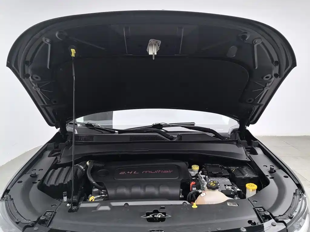 Jeep Compass — миниатюра 6