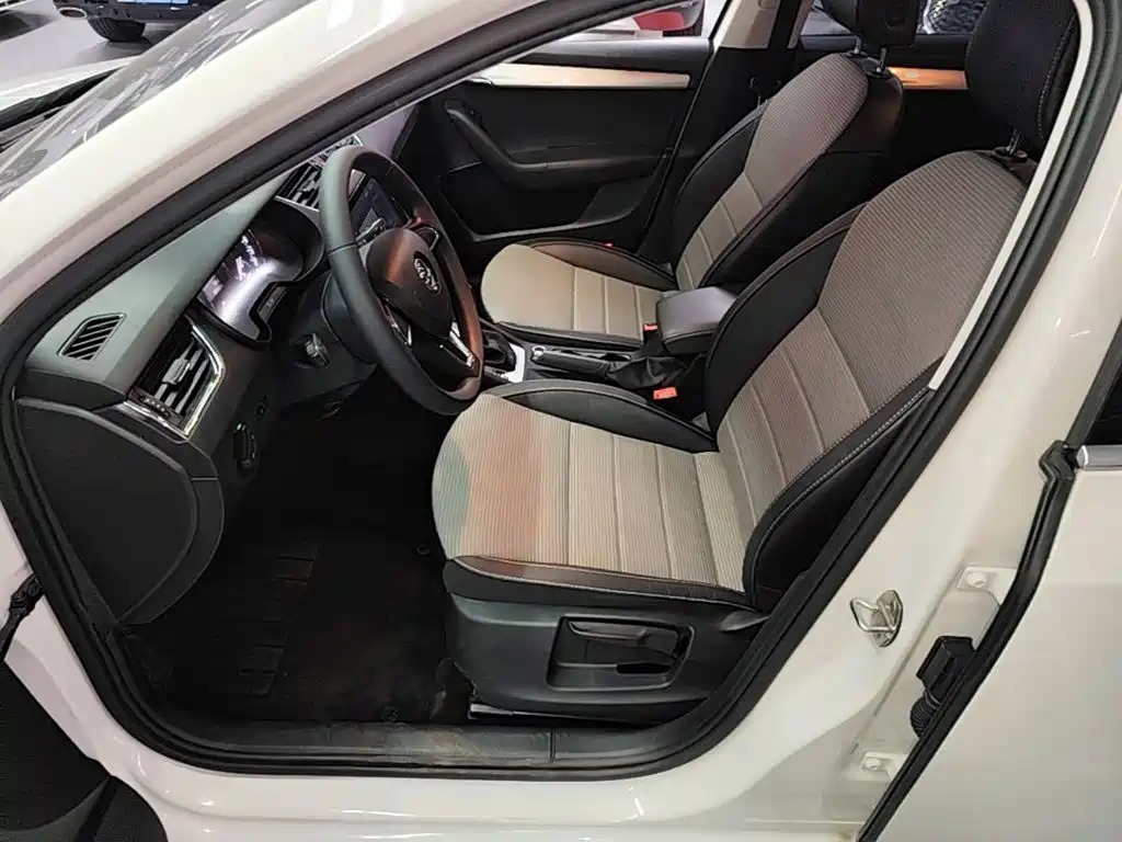 Skoda Octavia — миниатюра 15