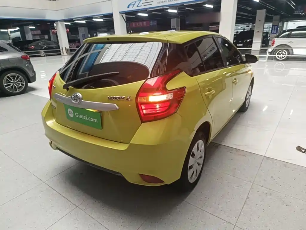 Toyota Yaris L — миниатюра 7