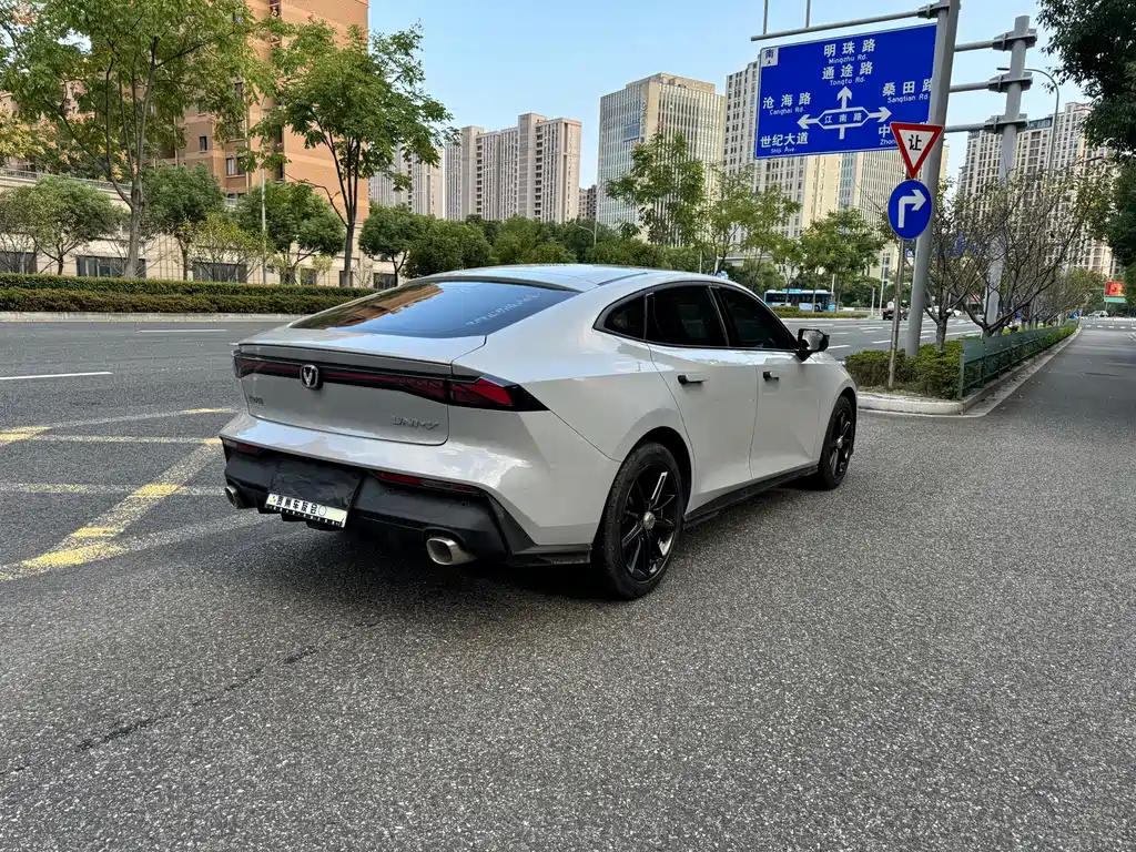Changan UNI-V — миниатюра 14