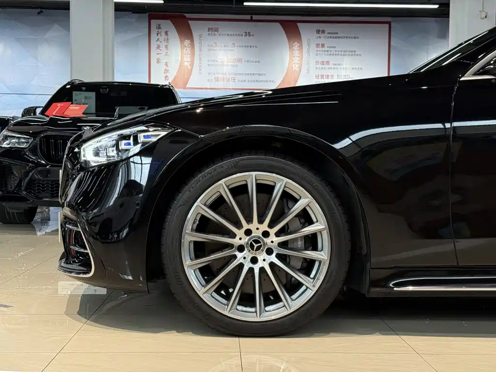 Mercedes-Benz S-Class — миниатюра 6