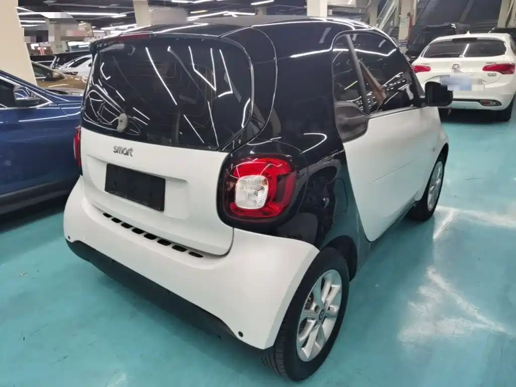 smart Smart Fortwo — миниатюра 7