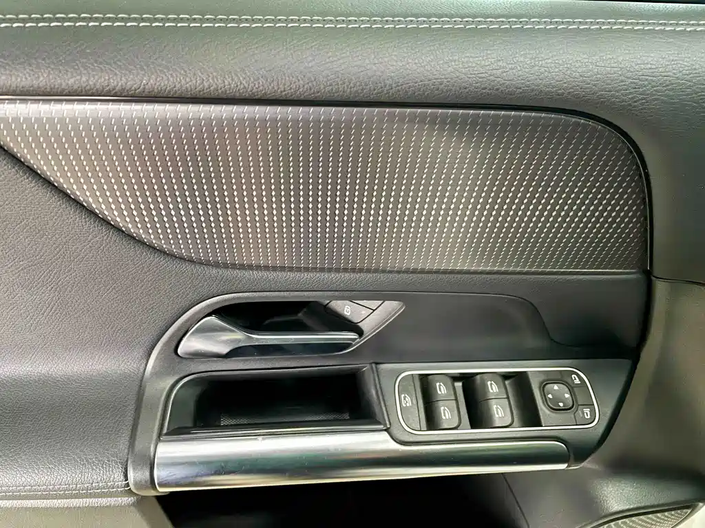 Mercedes-Benz B-Class — миниатюра 14