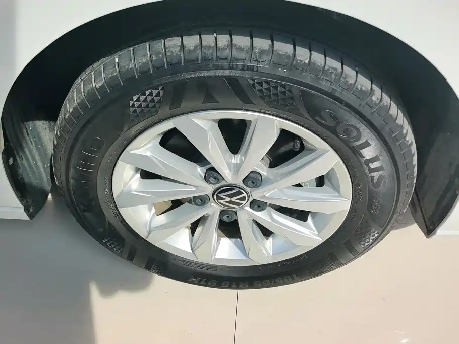 Volkswagen Bora — миниатюра 6