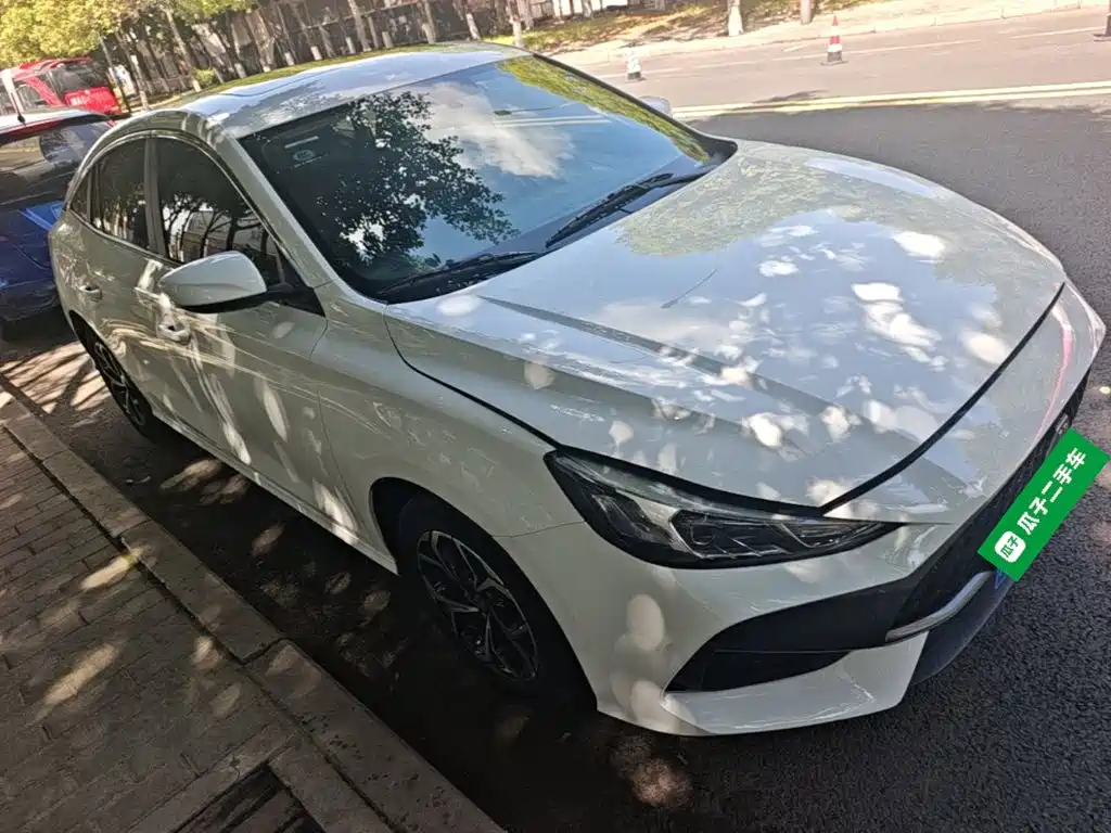 MG MG5 — миниатюра 4