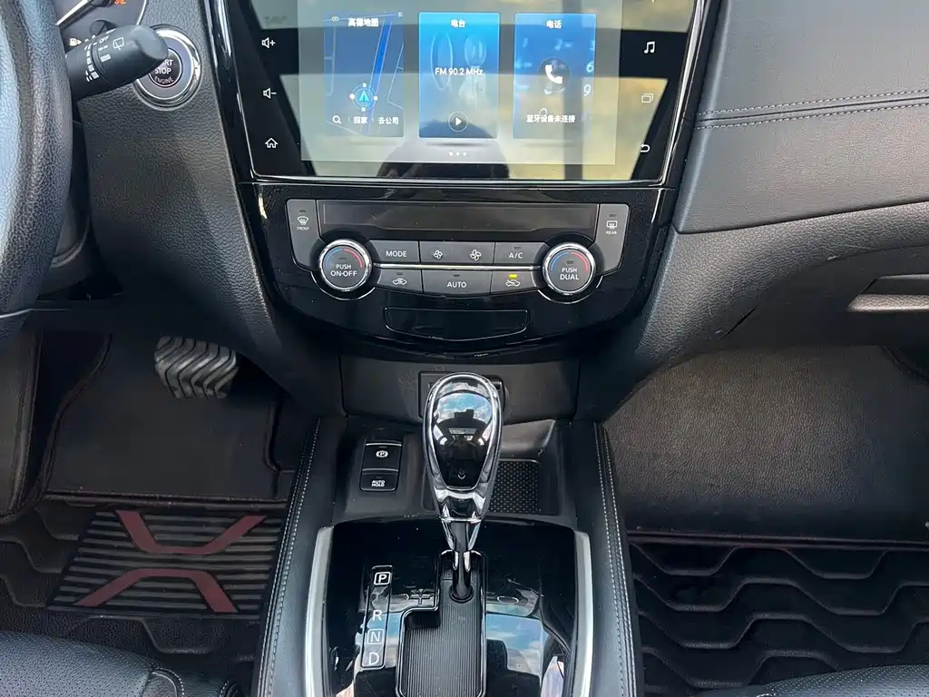 Nissan X-Trail — миниатюра 17