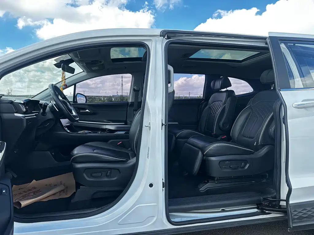 Hyundai Custo — миниатюра 10
