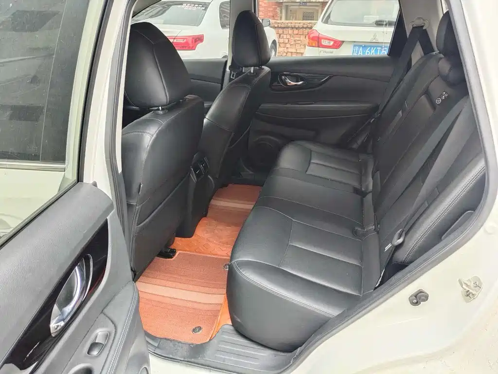Nissan X-Trail — миниатюра 5