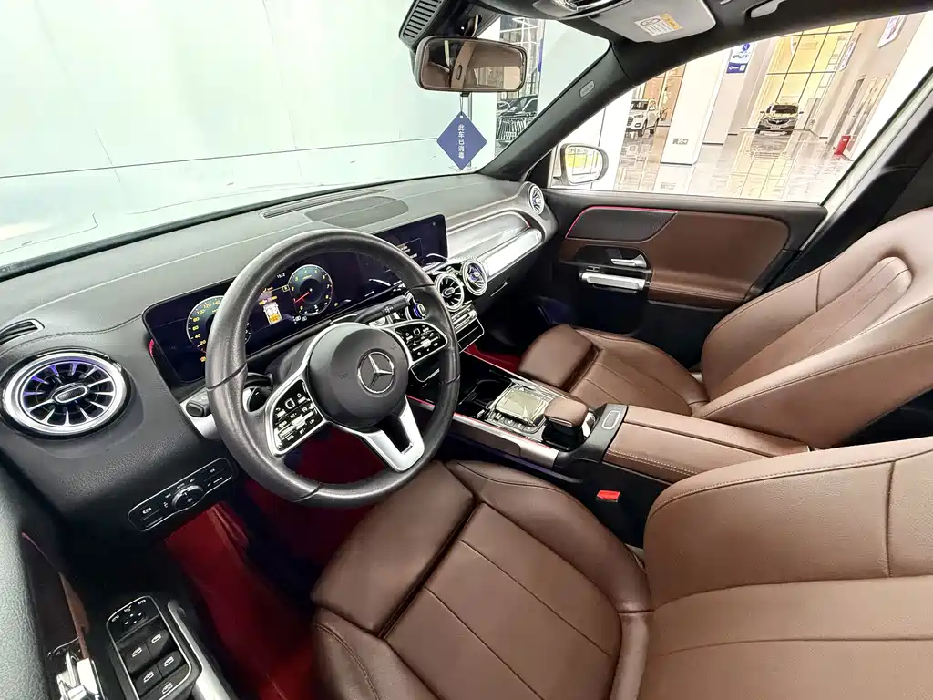 Mercedes-Benz GLB — миниатюра 6