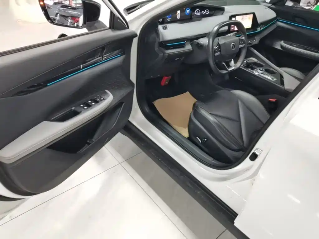 Changan UNI-V — миниатюра 16