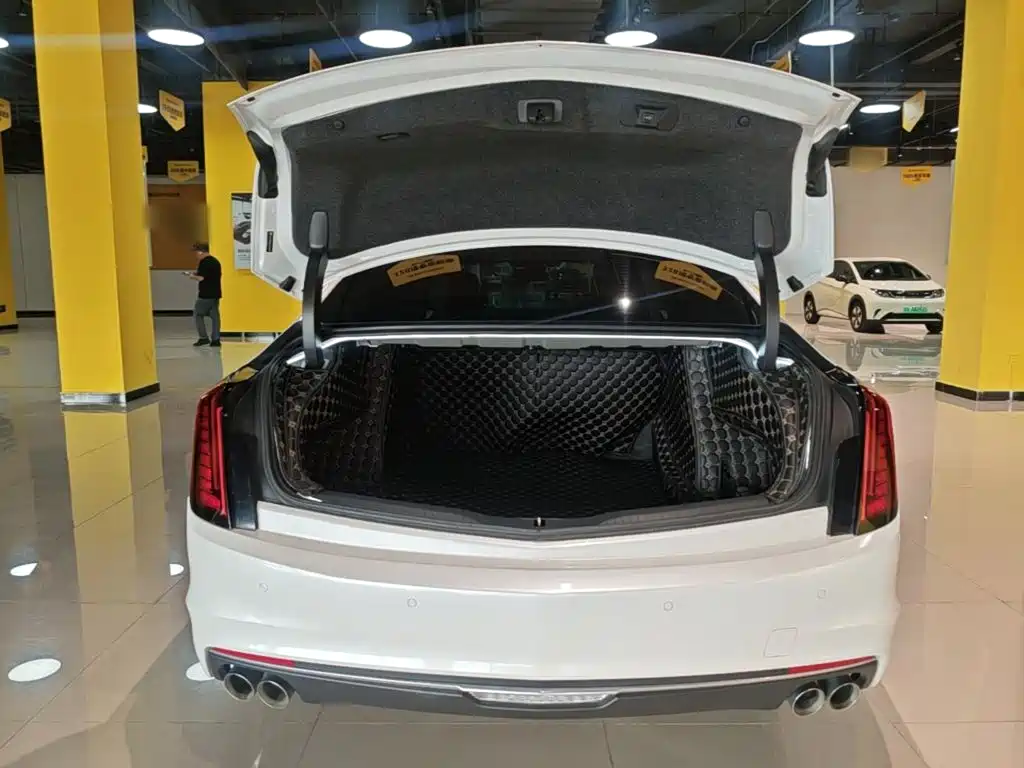 Cadillac CT6 — миниатюра 19