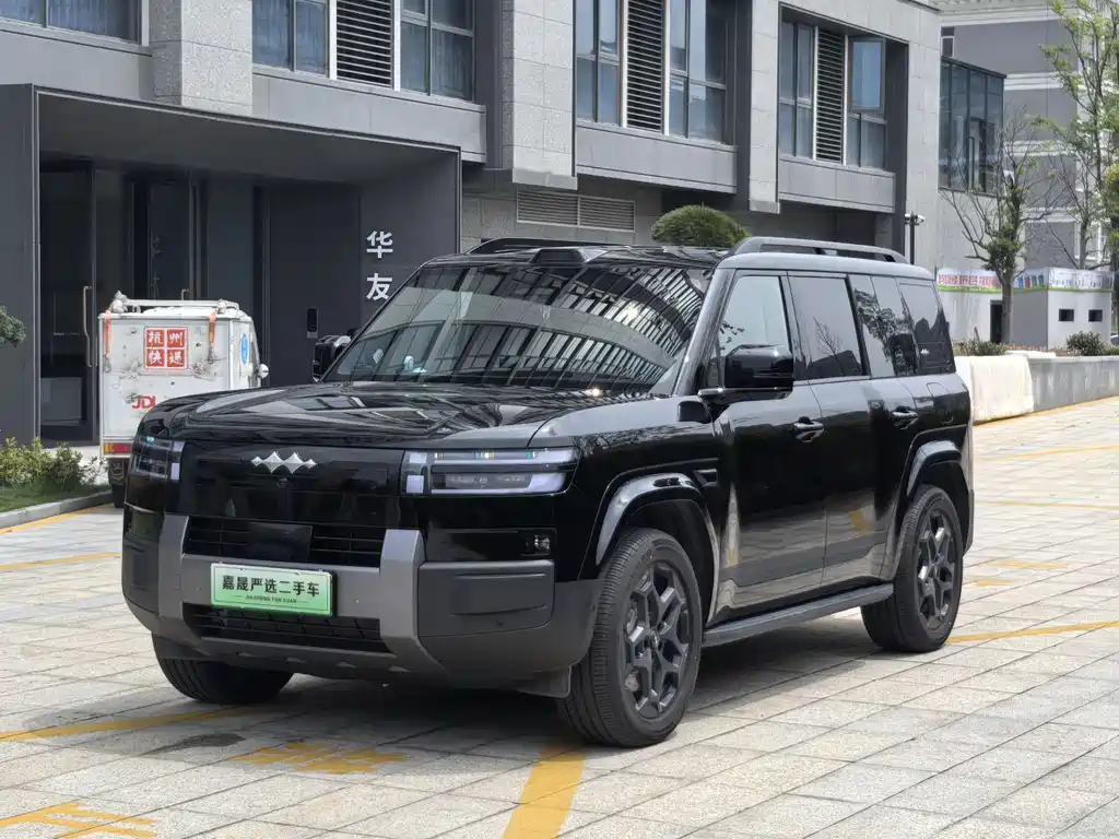 Fang Cheng Bao 钛7 2025
