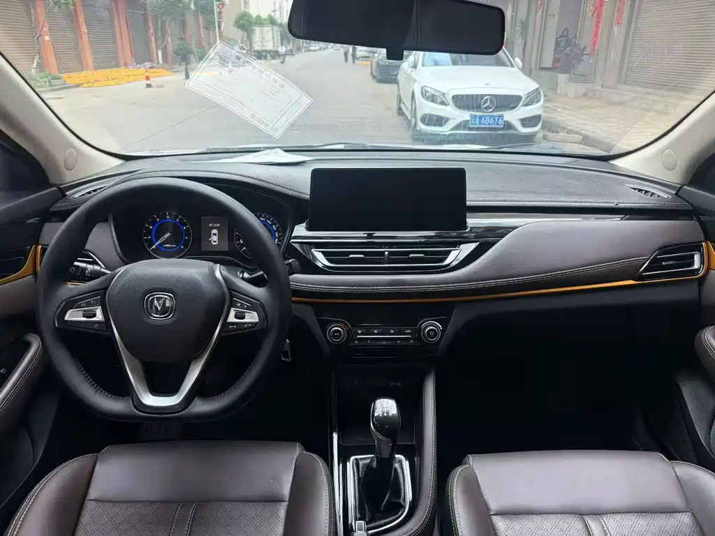 Changan Eado DT — миниатюра 8