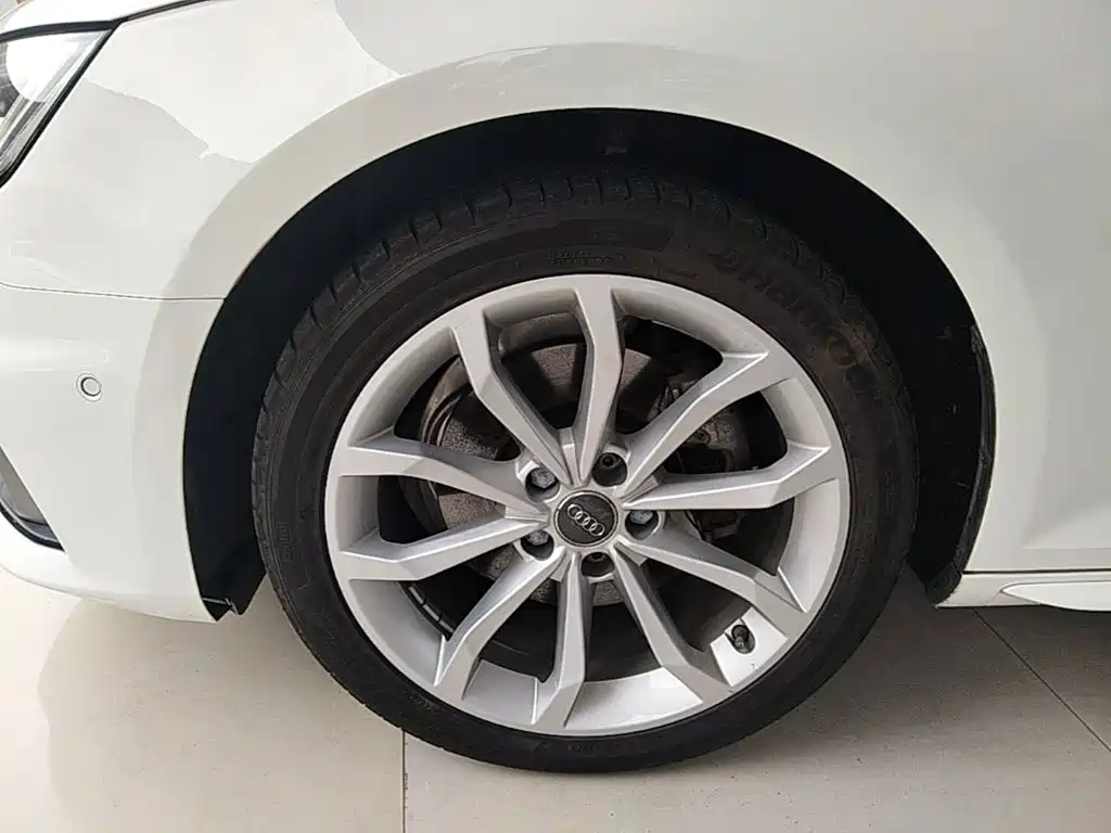 Audi A4L — миниатюра 23