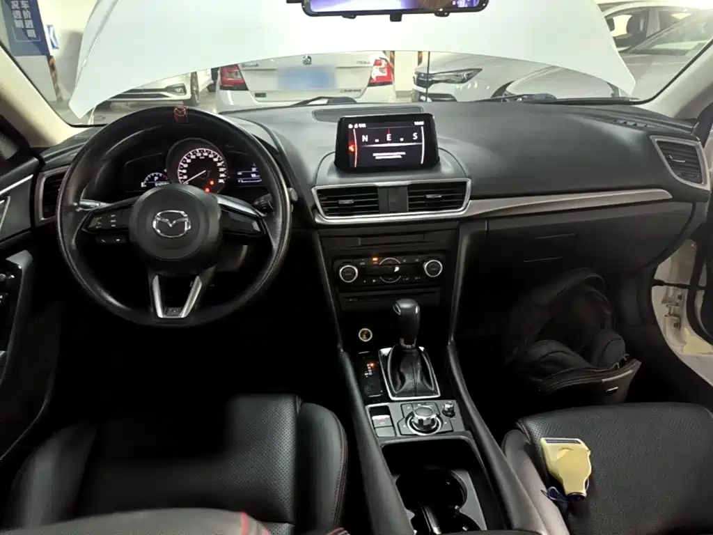 Mazda 3 Axela — миниатюра 10