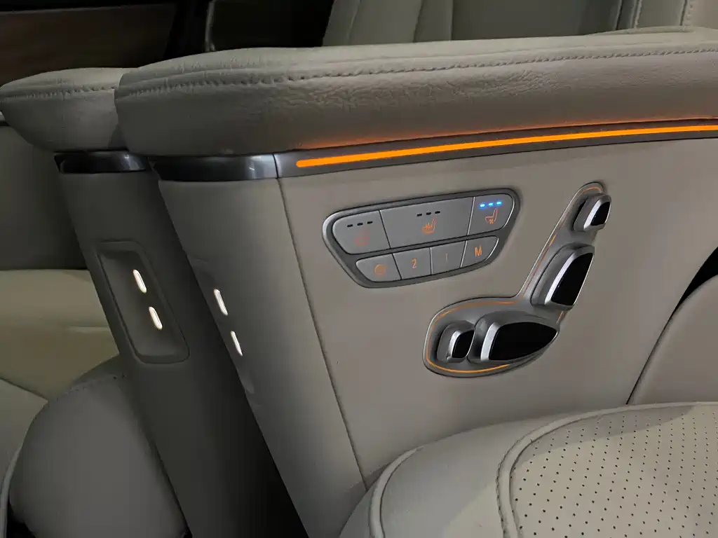 MERCEDES-BENZ V CLASS