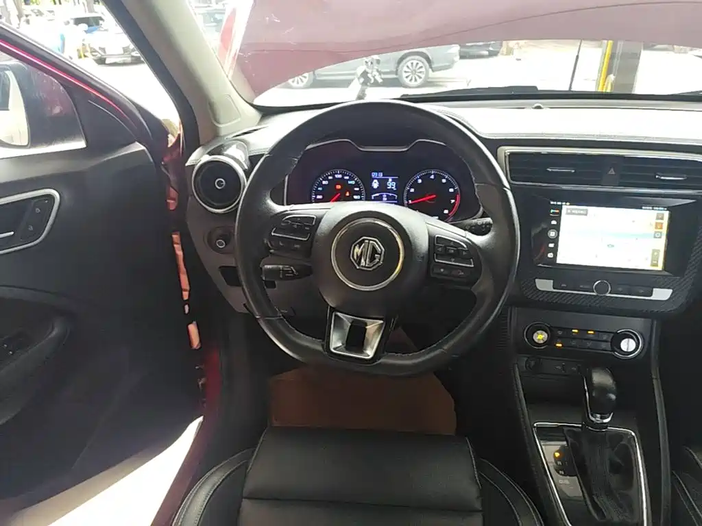 MG ZS — миниатюра 11