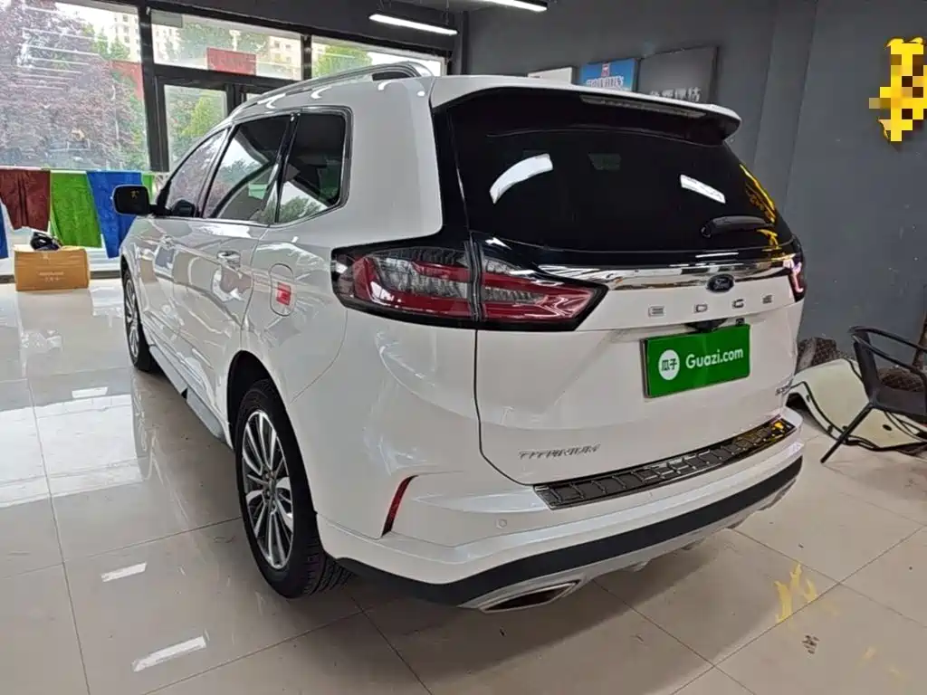 Ford Edge — миниатюра 5