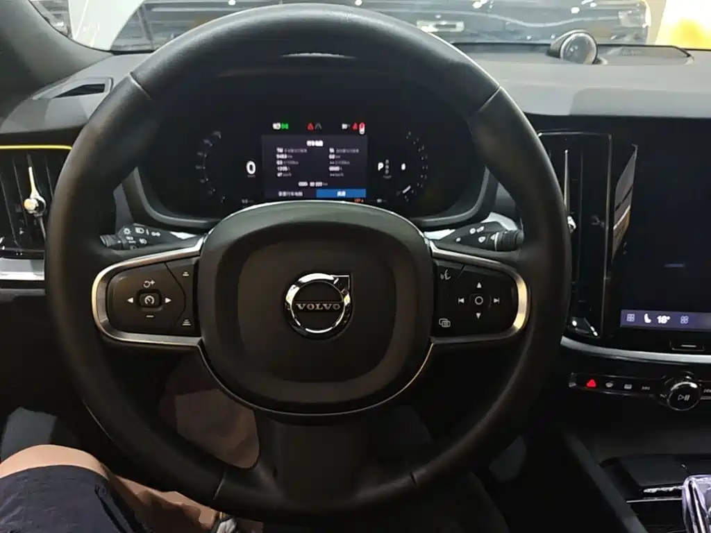 Volvo S60 — миниатюра 11