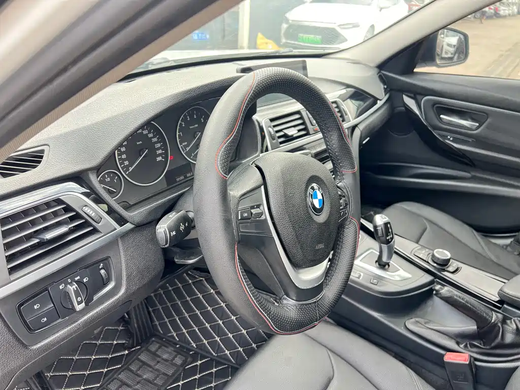 BMW 3 Series — миниатюра 8