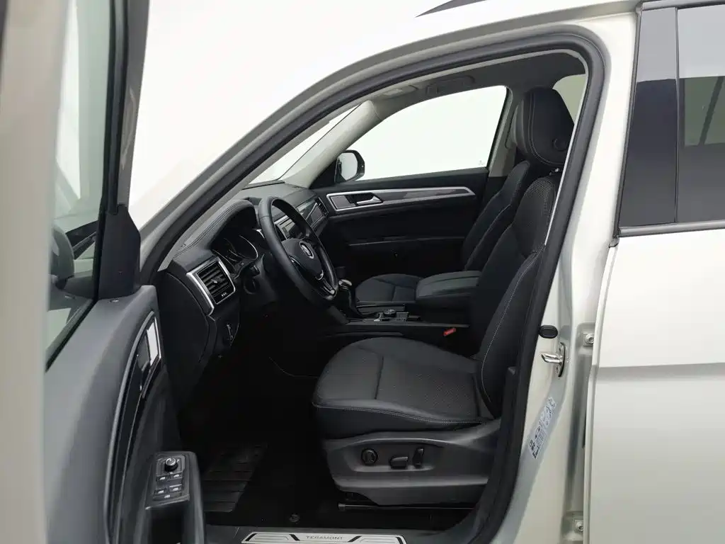 Volkswagen Teramont — миниатюра 10