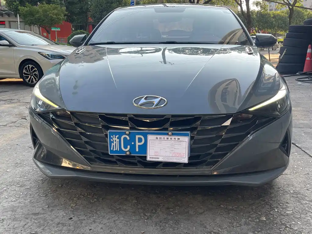 Hyundai Elantra 2021 1.5L CVT TOP Flagship