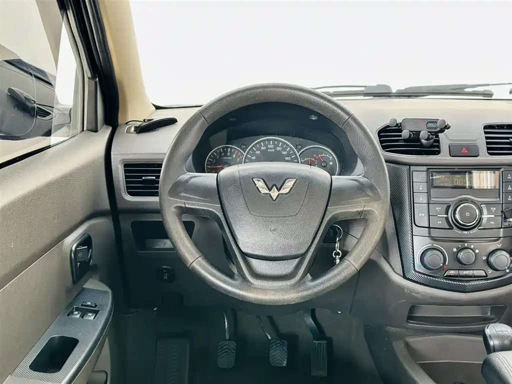 WULING WULING HONGGUANG