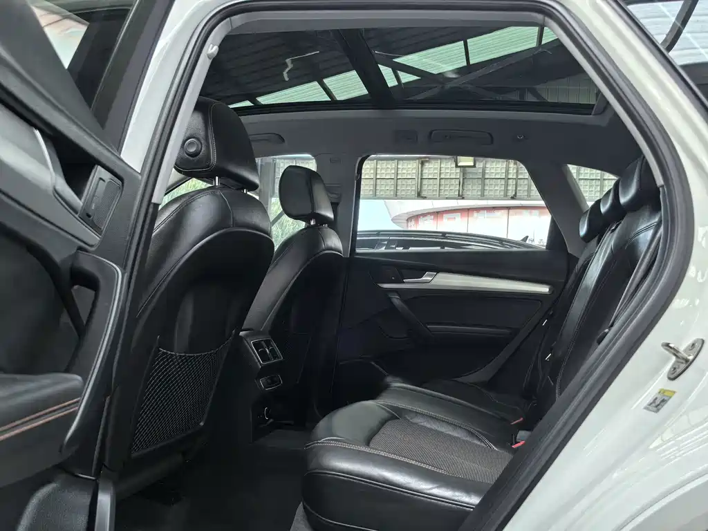 Audi Q5L — миниатюра 5