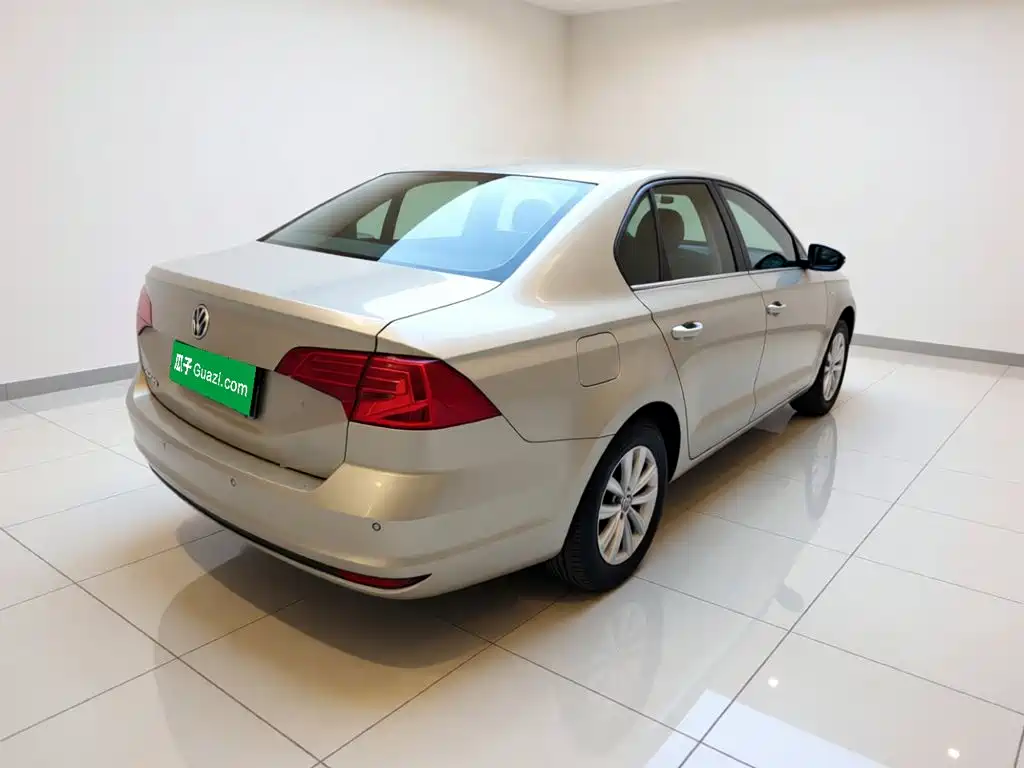 Volkswagen Bora — миниатюра 4