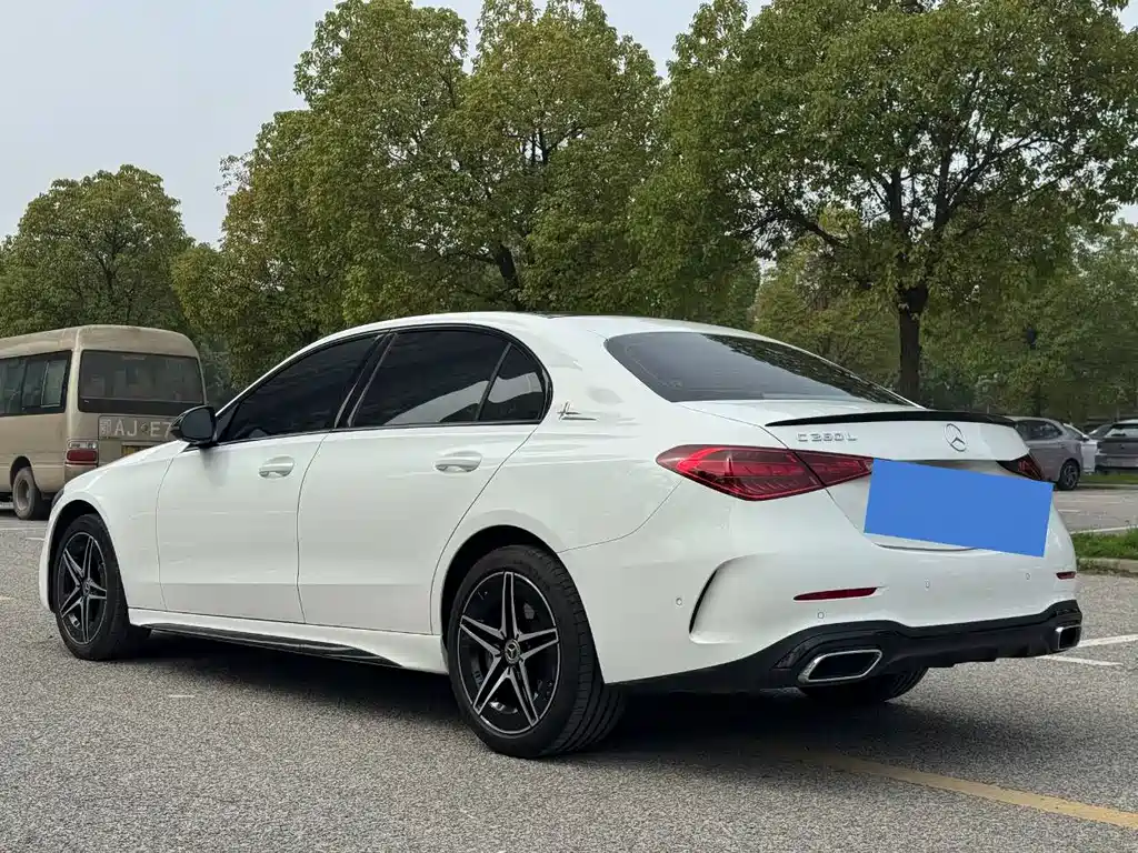 Mercedes-Benz C-Class — миниатюра 3
