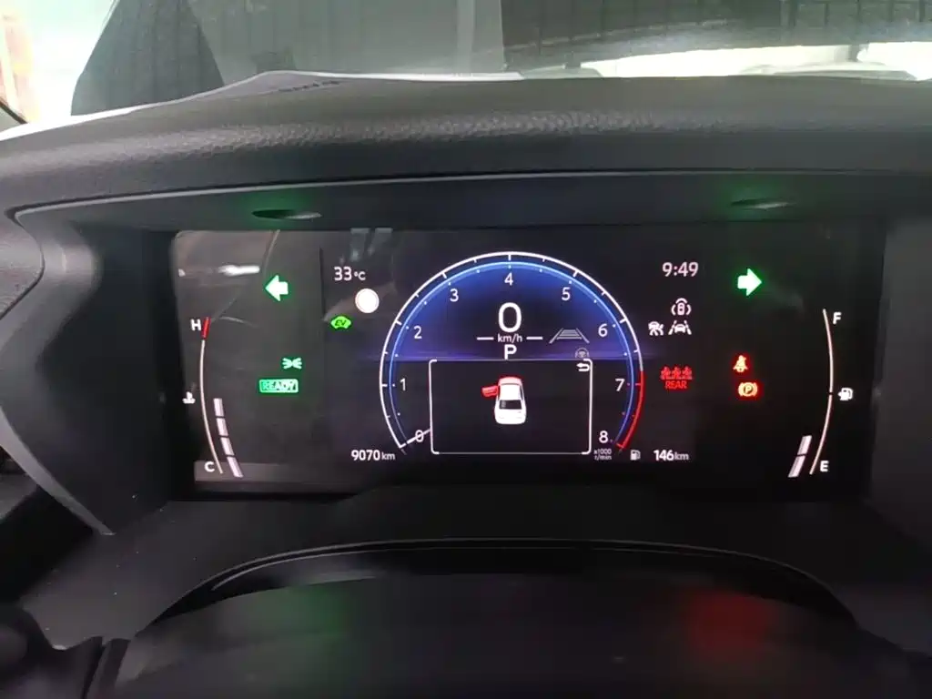 Toyota Camry — миниатюра 12