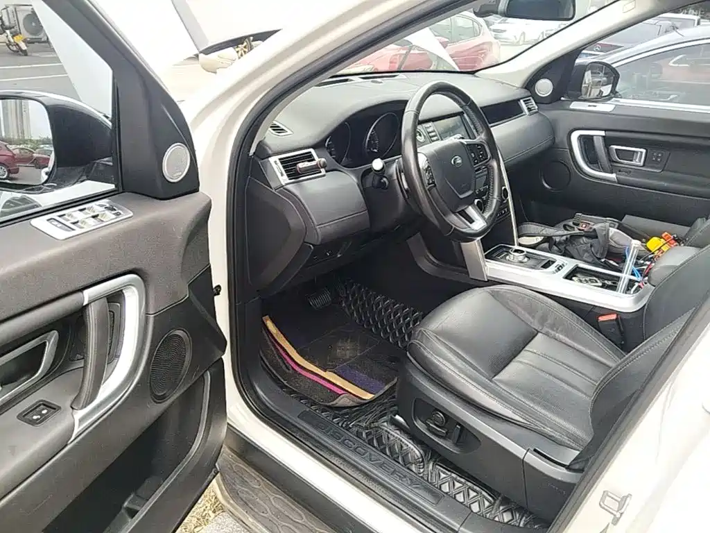 Land Rover Discovery Sport — миниатюра 16