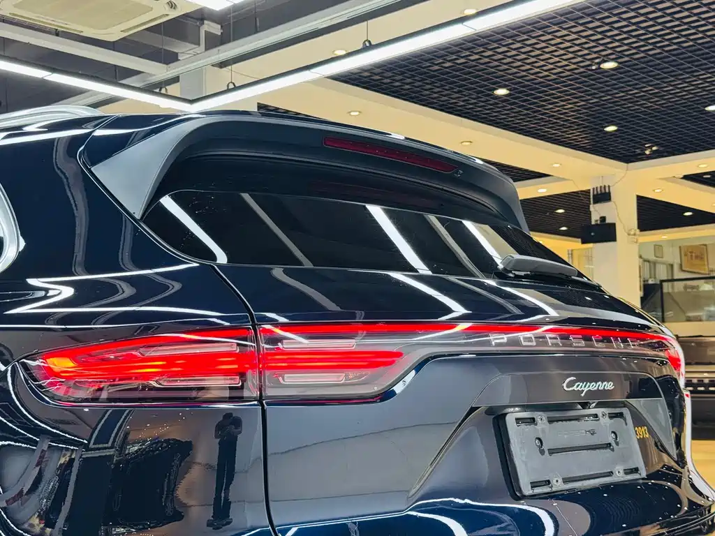 Porsche Cayenne — миниатюра 19