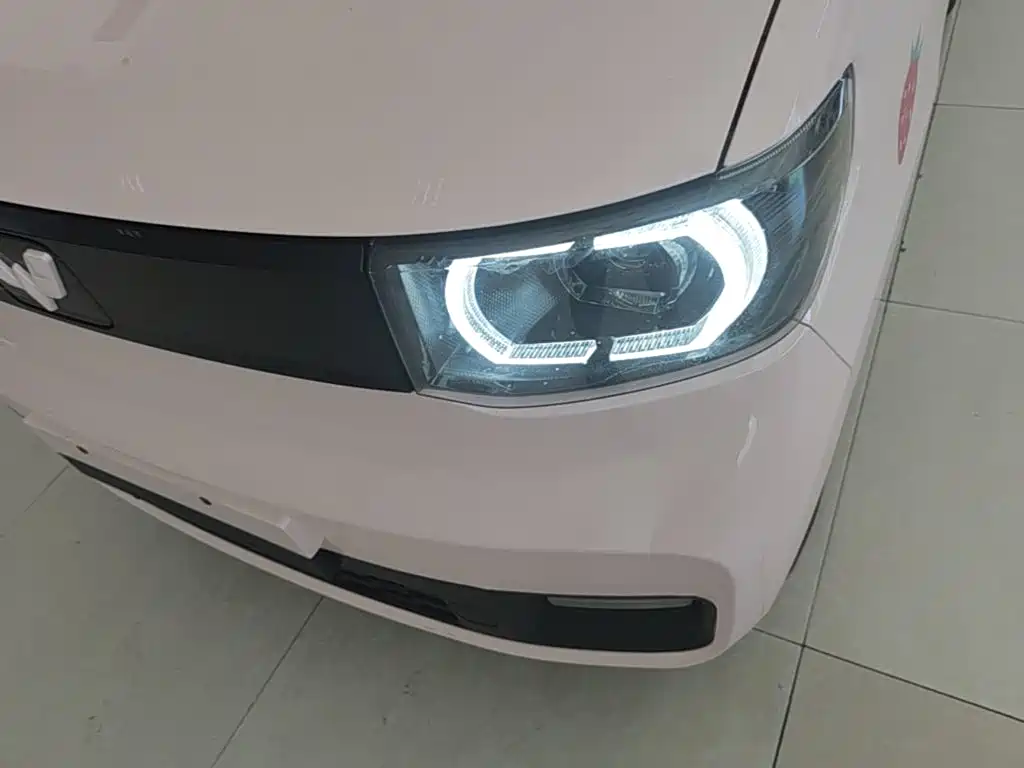 Wuling MINIEV — миниатюра 24