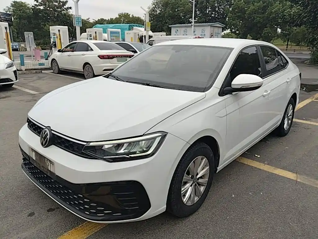 Volkswagen Lavida — миниатюра 2