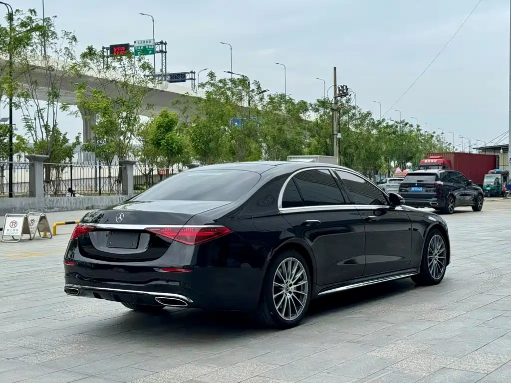 Mercedes-Benz S-Class — миниатюра 6